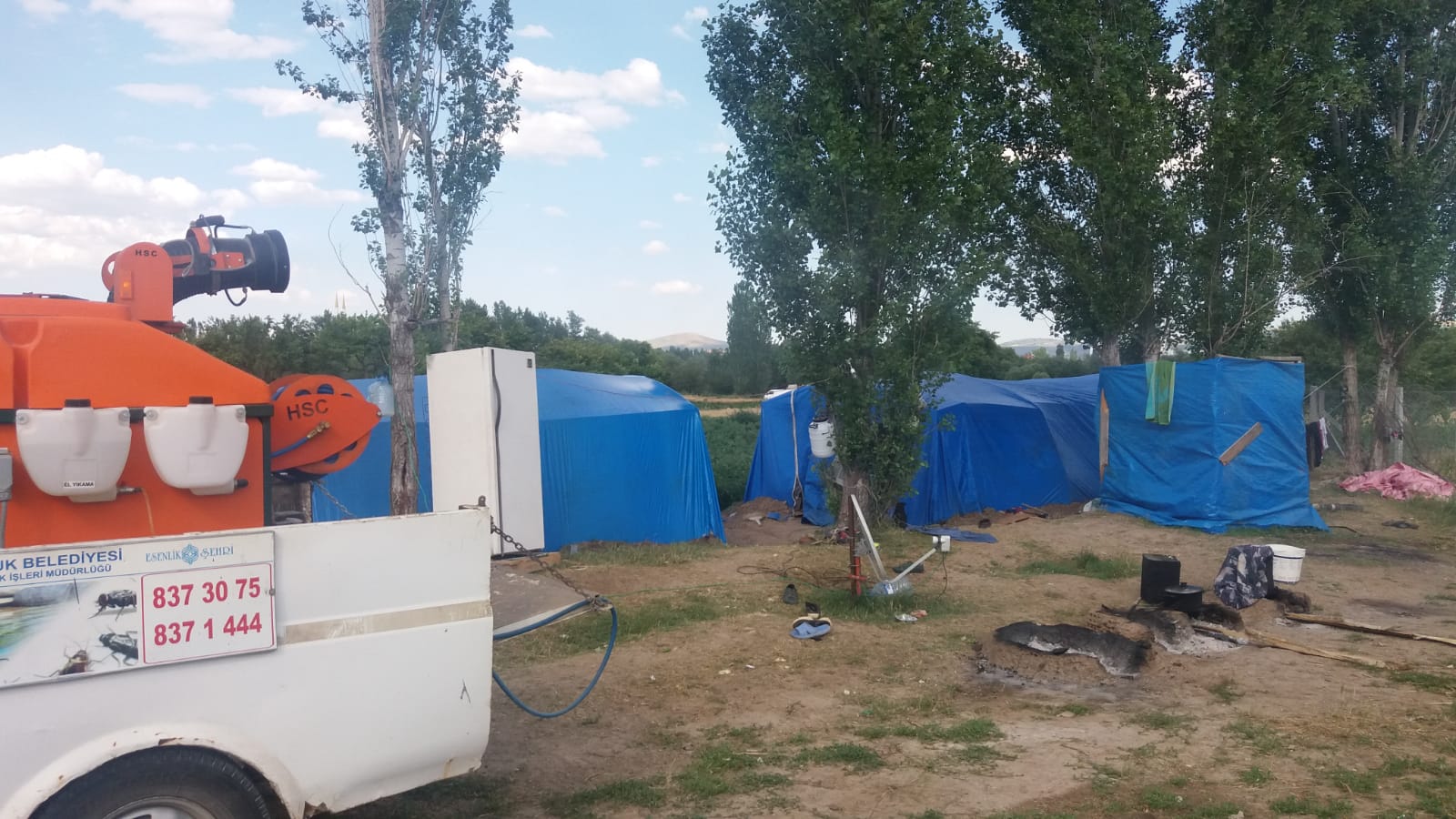 İlçemizde Tarım İşçilerinin Kaldığı Çadırlar Dezenfekte Edildi