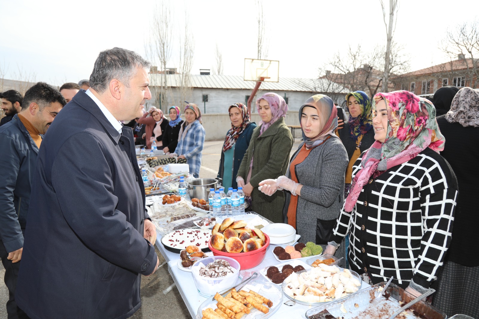 Çubuk Belediye Başkanı Baki Demirbaş’ın kermes ziyareti