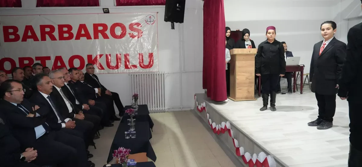 ANKARA’NIN BAŞKENT OLUŞUNUN 103. YIL DÖNÜMÜ İLÇEMİZDE TÖRENLE KUTLANDI